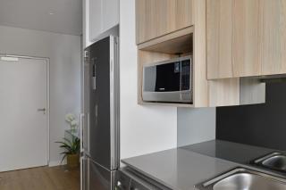 Sophia - Sunny Corner Apt, 180° Ocean, City & Mountain Views - 9