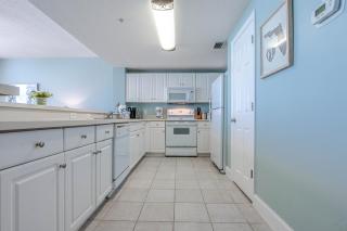 Majestic Beach Resort #1613-1 by Book That Condo - 5