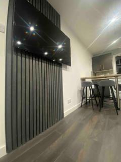 A modern and homely apartment - 4