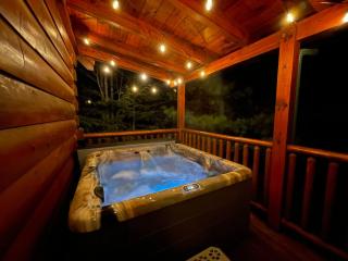 Elegant & Cozy Cabin Near Pigeon Forge - 9