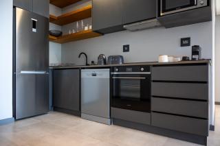 Luxury Bellagio 302 with Sea Views and Inverter - Durban - 1