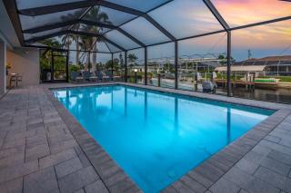 Gulf Access, Heated Pool, Sauna, Paddle Boards, Sleeps 10 - Villa Sun Kissed - Cape Coral - 8