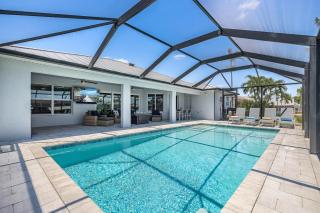 Gulf Access, Heated Pool, Sauna, Paddle Boards, Sleeps 10 - Villa Sun Kissed - Cape Coral - 9