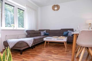 Castle View Apartment with free parking - 1