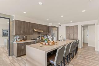 19 Feet to the Water - Luxury Oceanfront Home - Oceanside - 1