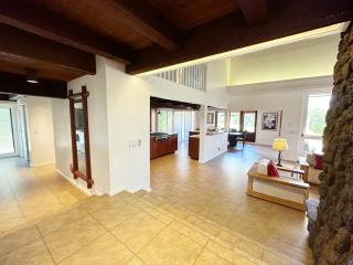 Coral Hale 5br 3ba Luxury Home, AC, Hot Tub and Stunning Views - Princeville - 3