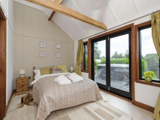 Toad Hall Cottage - Earls Colne - 9