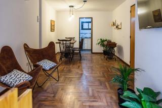 Cosy local artist's flat, central location - 8