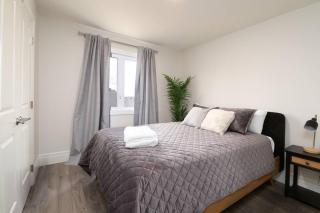 Stylish House W a Media Room Near Downtown Picton - Picton - 8