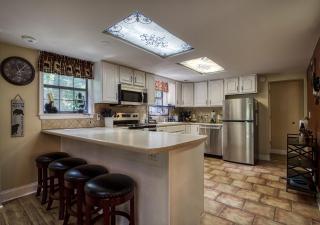 Bearadise - Sleeps 11 with a game room and resort amenities near Ober Gatlinburg - Gatlinburg - 3