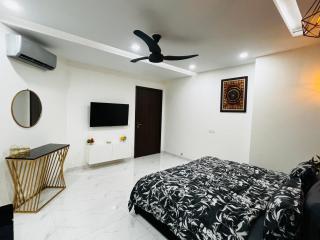 Chic Noir 1 Bedroom Apartment Gulberg - Lahore - 1