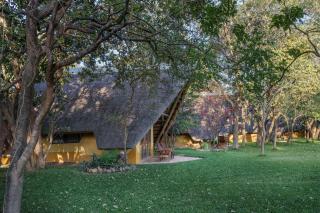 Protea Hotel by Marriott Lusaka Safari Lodge - 1