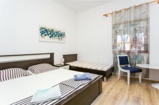 Family-friendly apartments with swimming pool Sumpetar, Omis - 21633 - 2