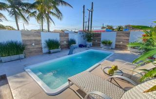 Casa com Piscina e Churrasqueira - Praia Pernambuco - Guarujá - 7
