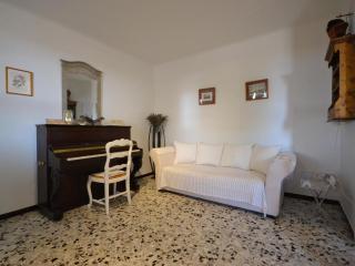Holiday Home in Pertuis with pool - La Bastidonne - 3