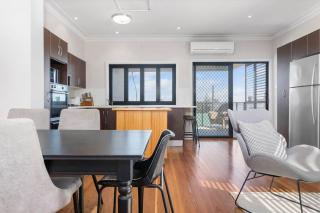 Classic Elegance on The Hill - Newcastle - 8