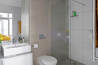 Leila - City Centre Apartment, stunning Mountain & City Views - 2