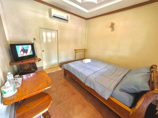 โรงแรมแสงทองรีสอร์ท - Ban Nam Mong - 2