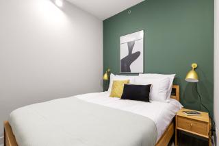 Loop 1BR w Gym Roofdeck nr Financial District CHI-192 - Chicago - 4