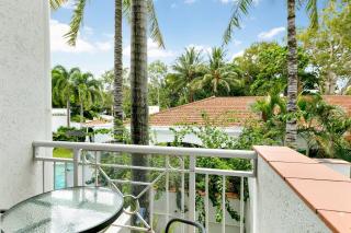 Alassio Poolside Resort - Palm Cove Beachfront Oasis - 5