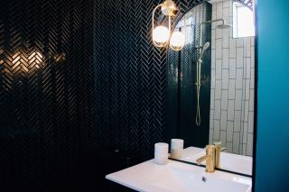 Rooms of Renown - The Enterprise Suite - Leeton - 6