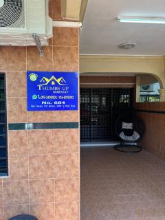 Thumbs Up HomeStay - 4