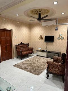 Thumbs Up HomeStay - 2