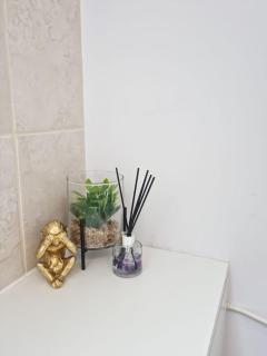 Hyland Apartment by CityNest - Chelmsford - 6