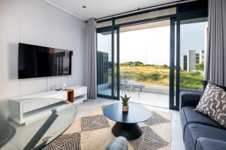 Luxury Bellagio 003 One Bed with Inverter - Durban - 9