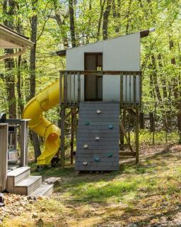 In Resort Game Room - The Play House 5BR - McGaheysville - 9