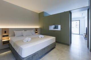 Studio w/king size bed near the Heart of Kalamata - 9