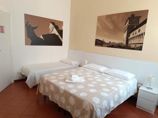 Downtown - Camere in Centro - Ferrara - 8
