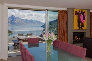 Lake View Villa, Great location and Amazing views - 4