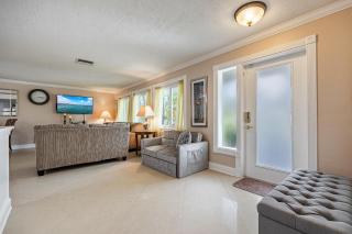 Villa Sweet Life- Roelens Vacations - Cape Coral - 1