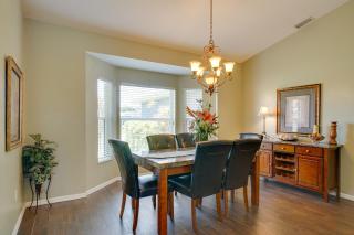 Chic Cape Coral Retreat with Pool and Canoe Access - Cape Coral - 4