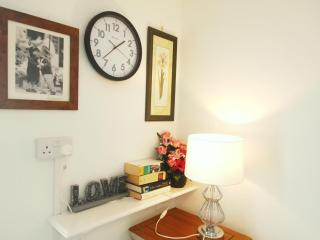 Stylish 2 Bed Room Apartment 5 sleep free wIFI & p - Newport - 8