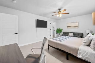 Colony Retreat - The Colony - 2
