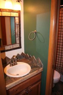 Lazy R Cottages- 17 cabin - 1