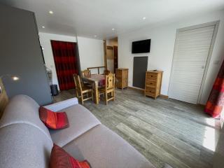 Studio rénové pour 4, ski aux pieds, La Croisette, Les Menuires - FR-1-452-230 - Les Menuires - 0