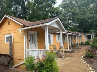 The Carmel Nest / #1 Oak Crest - Eureka Springs - 2