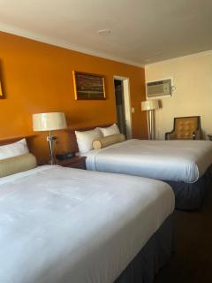 Howard Johnson by Wyndham Ridgecrest, CA - 8