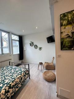 Studio au centre-ville de Sens - 3