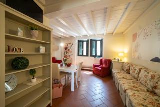Odi et Amo - Luxury Love - Brescia - 0