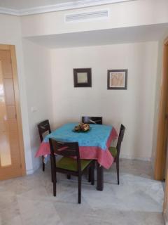 Precioso apartamento en complejo residencial con piscina,barbacoa y pista de padel. - Villajoyosa - 2