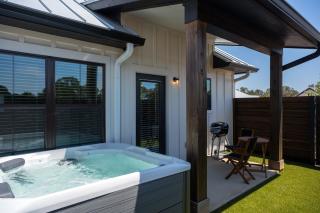 Lucille's Abode with Hot Tub - Fredericksburg - 9