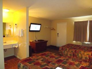 Canadas Best Value Inn Whitecourt - Whitecourt - 2