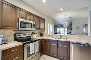 Patio and Pool Access Stunning Palm Desert Townhome - Palm Desert - 3