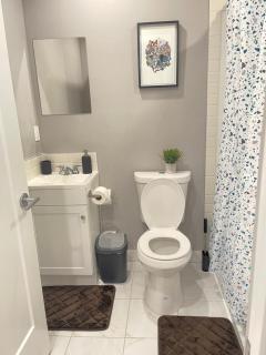 Cozy basement suite - Calgary - 8