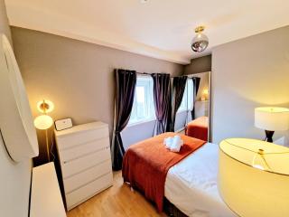 Brilliant 3 Bedroom's Apartment in Hyde Park with Elevator - 1 Flight of stairs only - Londra - 4