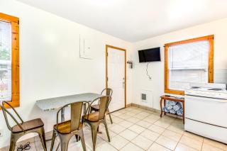 Cute As A Clam Cottage Room 7 - Ocean Park - 2